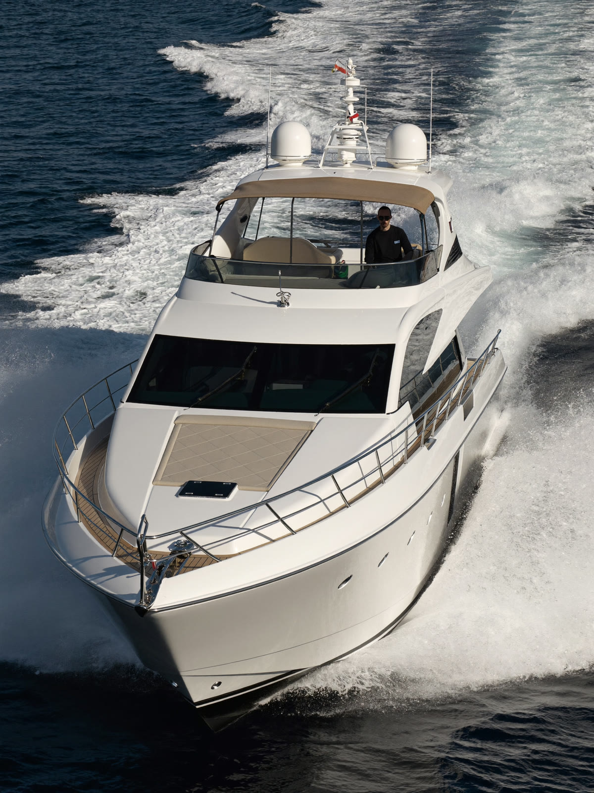 Yacht a motore